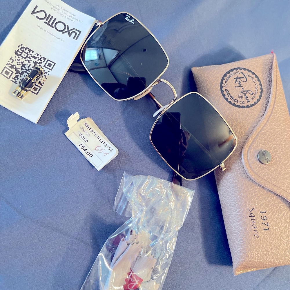 ✨✨ New RayBans ✨✨